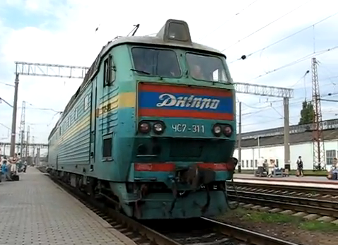 ЧС7-311 на станции Донецк