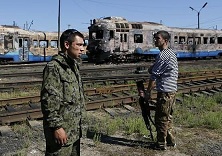 Сгоревшие дизель-поезда в Иловайске